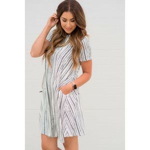 Betsey’s Boutique Sketched Vertical Striped Short Sleeve Dress